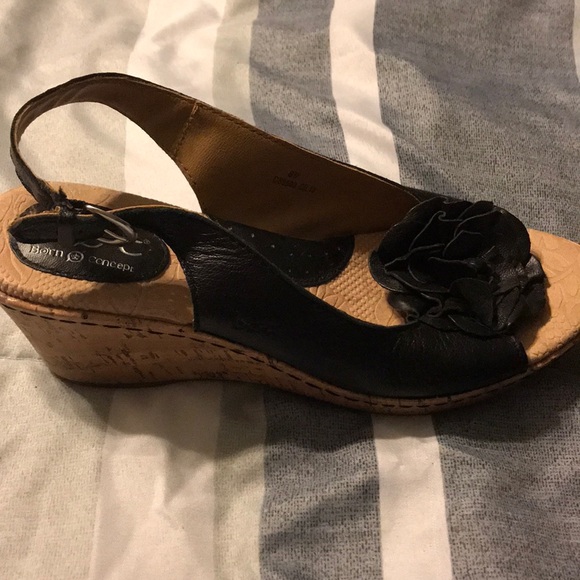 ➡️ Bundle & Save! NWOT BOC Wedges - Picture 2 of 3